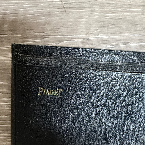 Brand new Piaget Black Leather wallet and pen holder - Picture 2 of 11